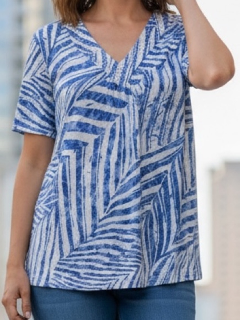 Alfred Dunner Bling Stretch Summer Casual Top. Short Sleeve & Slimming Design